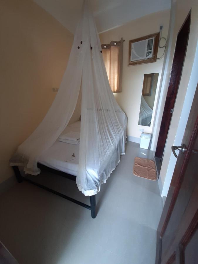 Galourique Inn El Nido Szoba fotó